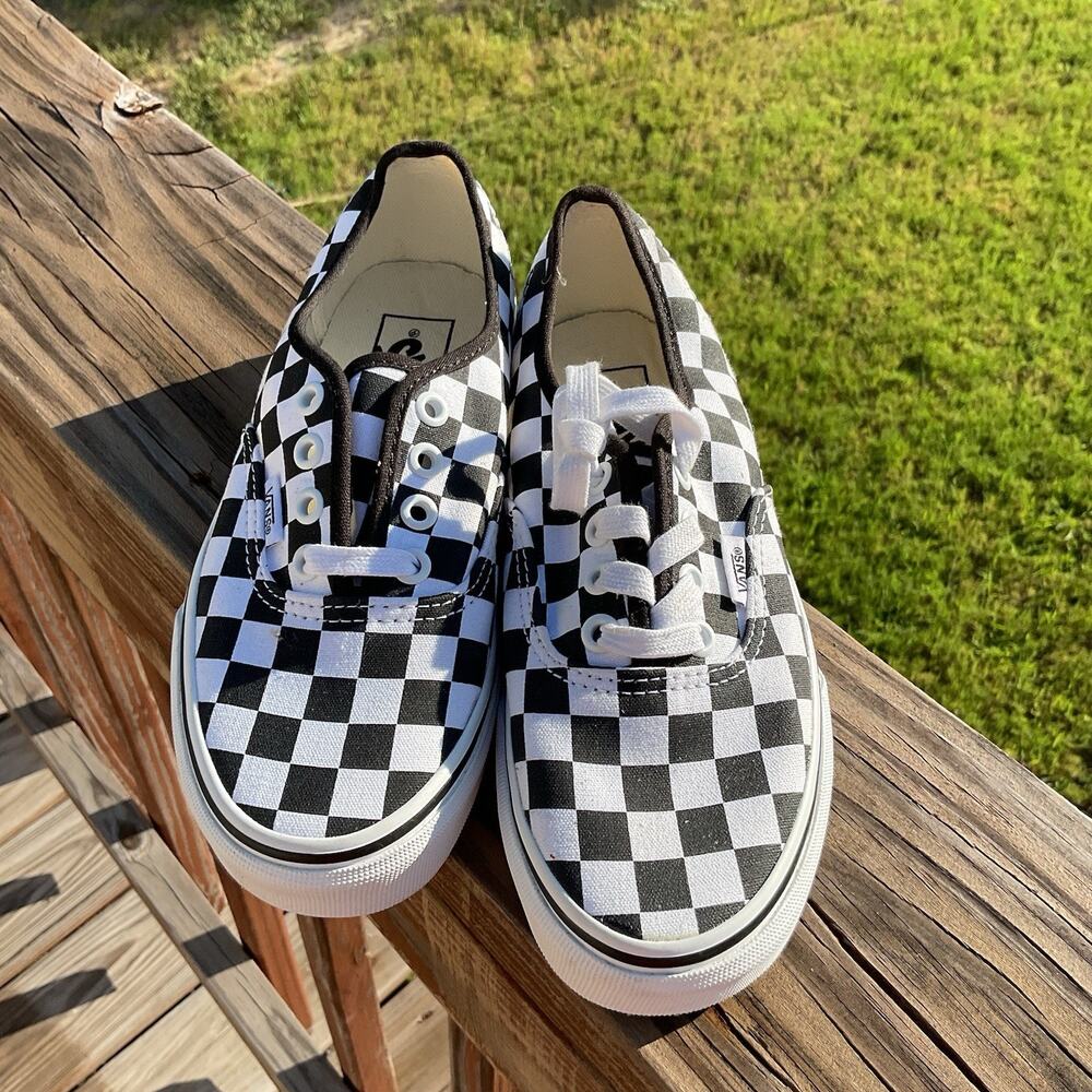 Vans Classic Checkboard Slip On Low Black/White‎ 5 Women/ 3.5 Men’s